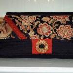 THE PAGODA CLUTCH / SMALL W..