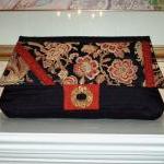 THE PAGODA CLUTCH / SMALL W..