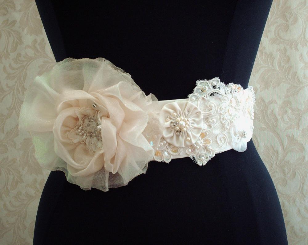 Ivory Bridal Sash Belt / Vintage Ivory Lace, Satin, Organza, Illusion Tulle, Vintage Lace Bridal Sash