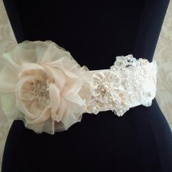 Ivory Bridal Sash Belt / Vintage Ivory Lace, Satin, Organza, Illusion Tulle, Vintage Lace Bridal Sash