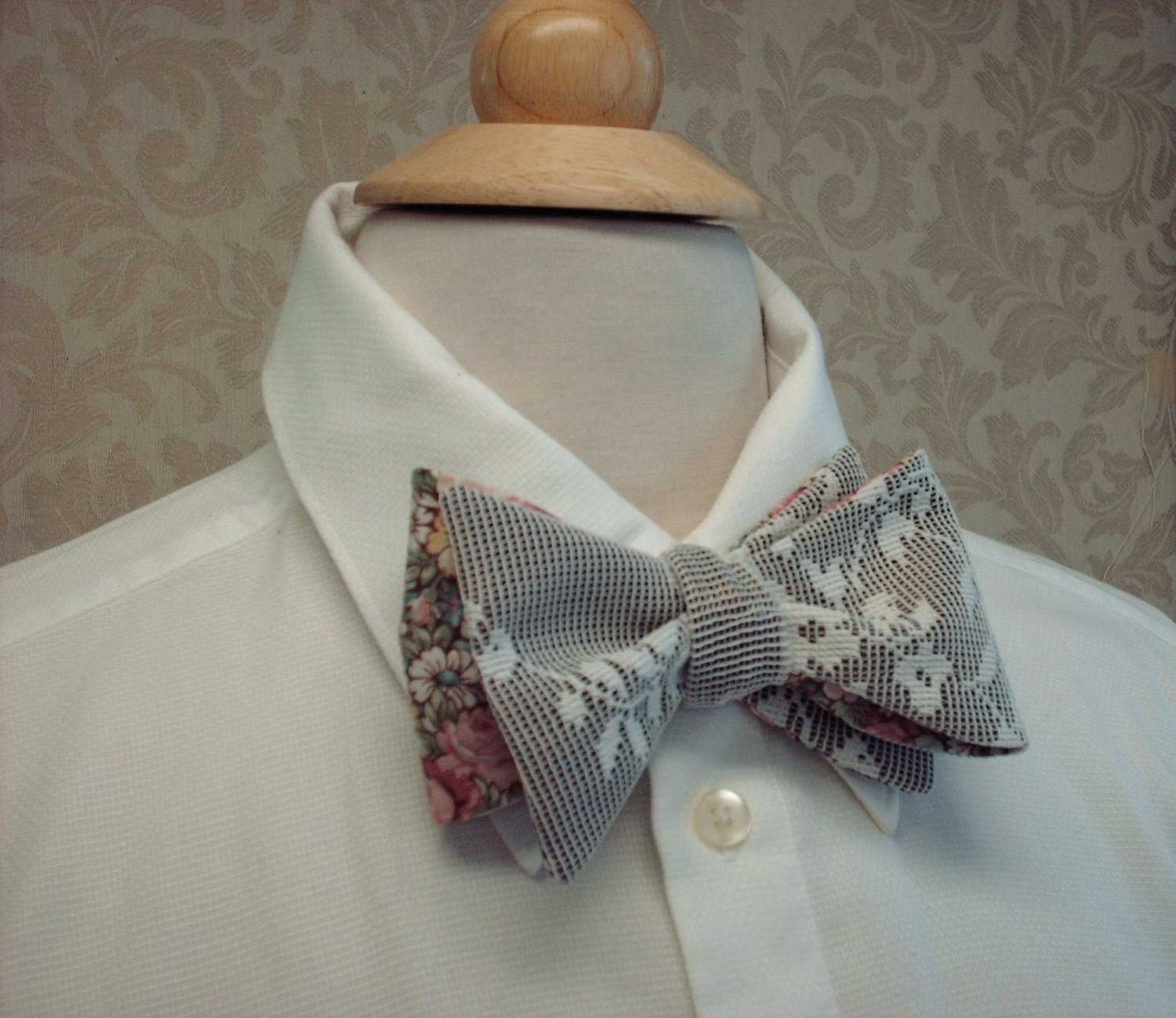 mens-bow-ties-custom-made-freestyle-groom-and-groomsmen-shabby-chic